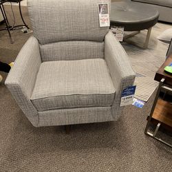 La-Z-Boy Home Furnishings & Décor - Chair