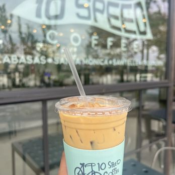 10 Speed Coffee - Golden Latte - Coffee & Tea Near Me - Los Angeles, California 10 Speed Coffee - Golden Latte - Coffee & Tea Near Me - Los Angeles, California