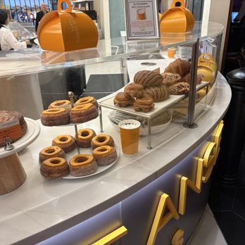 Dominique Ansel - Bakeries Near Me - Las Vegas, Nevada