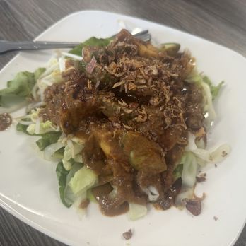 Borneo Eatery - Vegetarian tofu salad - Indonesian Near Me - Alhambra, California Borneo Eatery - Vegetarian tofu salad - Indonesian Near Me - Alhambra, California