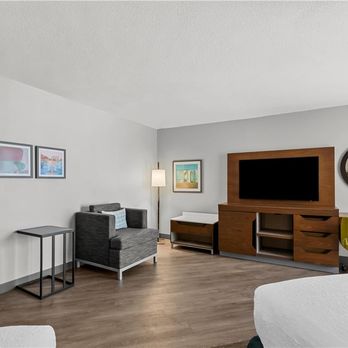 Hampton Inn & Suites Phoenix/Gilbert - Guest room - Hotels Near Me - Gilbert, Arizona Hampton Inn & Suites Phoenix/Gilbert - Guest room - Hotels Near Me - Gilbert, Arizona