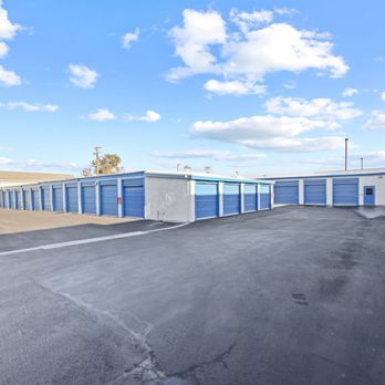 US Storage Centers - Exterior Units - Self Storage Near Me - Costa Mesa, California US Storage Centers - Exterior Units - Self Storage Near Me - Costa Mesa, California