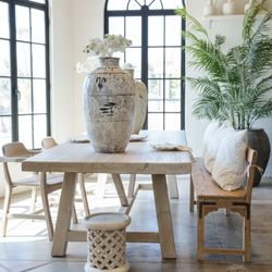De-cor - This Modern Spanish Colonial dining room showcases a thick top robust dining table.
Our dining tables are available in different lenghts !