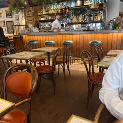 Le Gramont - Bar area!