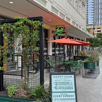 Leo's Hideout - Pizza Near Me - San Antonio, Texas