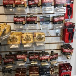 Guitar Man - Great selection of accessories