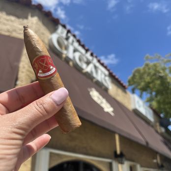 El Titan de Bronze - I had to try there house blend- when I'm Calle 8 smoke cigars - Tobacco Shops Near Me - Miami, Florida El Titan de Bronze - I had to try there house blend- when I'm Calle 8 smoke cigars - Tobacco Shops Near Me - Miami, Florida