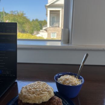 Basecamp at Kennesaw Mountain - Chicken biscuit and grits - Breakfast & Brunch Near Me - Marietta, Georgia
