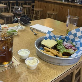 Ruby's Wood Grill - Cheese burger - New American Near Me - York, Maine Ruby's Wood Grill - Cheese burger - New American Near Me - York, Maine