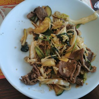 Golden Palace Mongolian BBQ - Beef, cabbage, mung bean sprouts zucchini - Mongolian Near Me - Pasadena, California