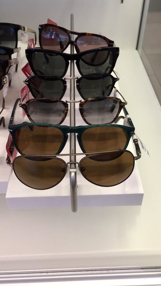 SUNGLASS HUT 1900 Military Rd, Niagara Falls, New York Sunglasses