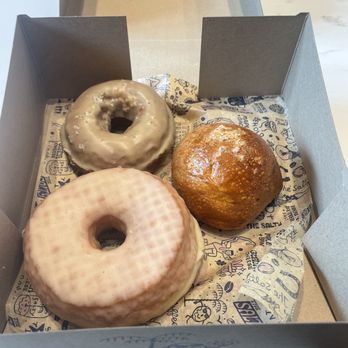 The Salty Donut - Traditional Glazed Terry Blacks BBQ Brisket & Cheddar Kolache Brown Butter & Salt - Donuts Near Me - Austin, Texas The Salty Donut - Traditional Glazed Terry Blacks BBQ Brisket & Cheddar Kolache Brown Butter & Salt - Donuts Near Me - Austin, Texas