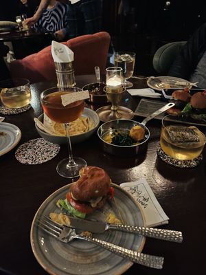 Scarfes Bar by null