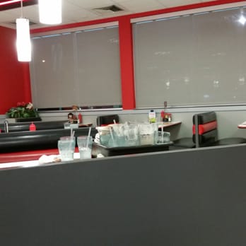 Steak ’n Shake - These have been here since we got here. Which was 30 minutes. - Fast Food Near Me - Oldsmar, Florida