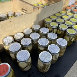 EatLoco Farmers Market - Ashbrook - Roasted Garlic Pickles