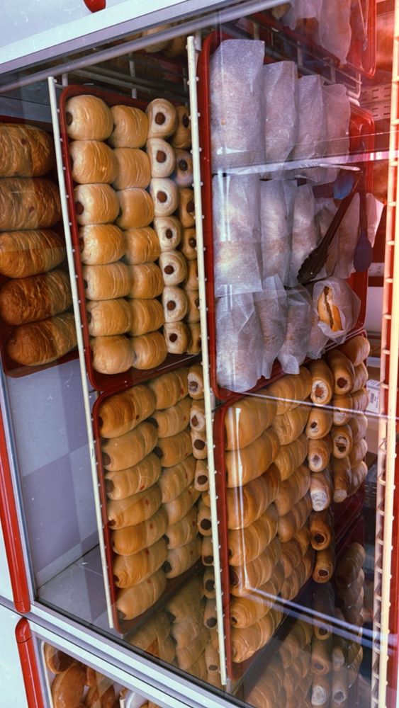 Doughnut Palace Logo