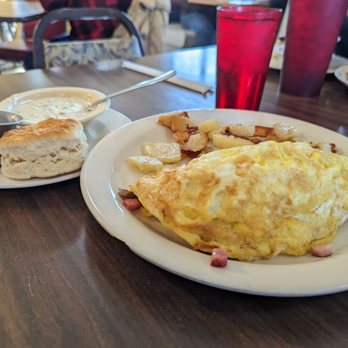 Mill Street Diner - Omelette and Biscuits and Gravy - American Near Me - Lewisville, Texas Mill Street Diner - Omelette and Biscuits and Gravy - American Near Me - Lewisville, Texas