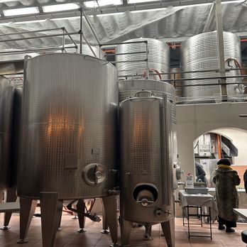Malivoire Wine - Wine Tasting Room Near Me - Beamsville, Ontario