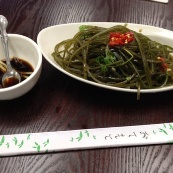 Wu' s Shanghai Dumpling - seaweed with vinegar on the side - Shanghainese Near Me - Edison, New Jersey Wu' s Shanghai Dumpling - seaweed with vinegar on the side - Shanghainese Near Me - Edison, New Jersey