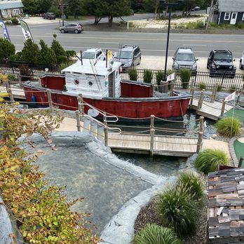 Jen’s Links at Lighthouse Cove - Mini Golf Near Me - Barnegat Light, New Jersey