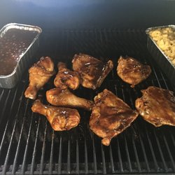 4 J’S BBQ of Mexico - 5 lbs smoked chicken with 2 sides