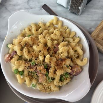 Monarch Ocean Pub - Carbonara mac - Gastropubs Near Me - Del Mar, California Monarch Ocean Pub - Carbonara mac - Gastropubs Near Me - Del Mar, California