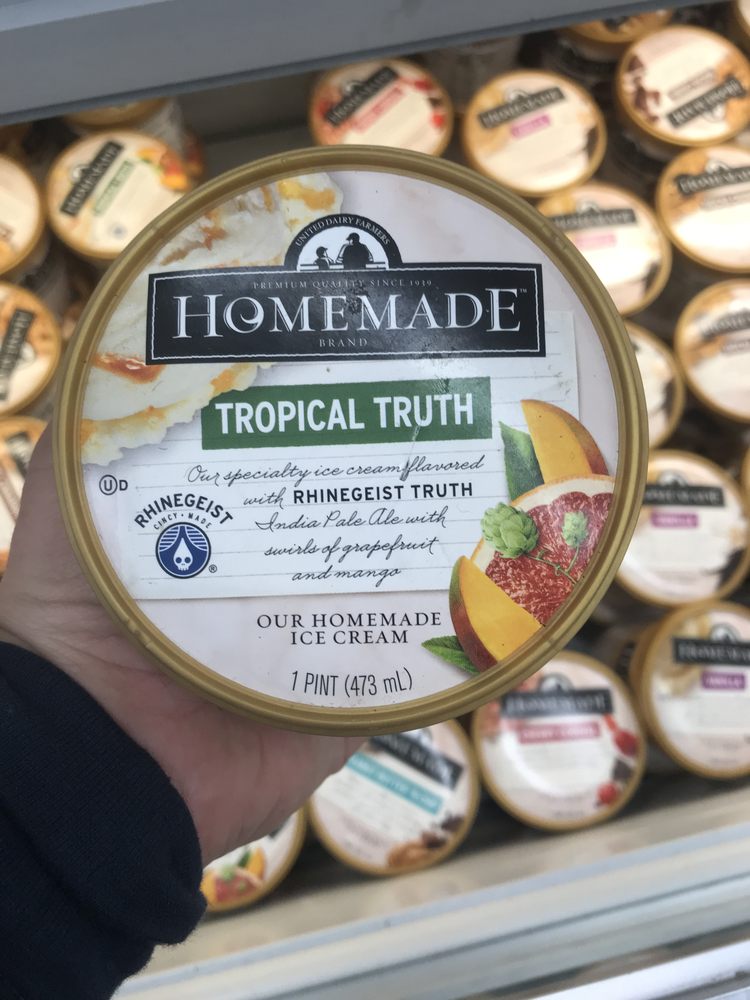 UPTOWN MART Updated September 2024 43 Photos 1900 Lee Rd, Cleveland Heights, Ohio Ice