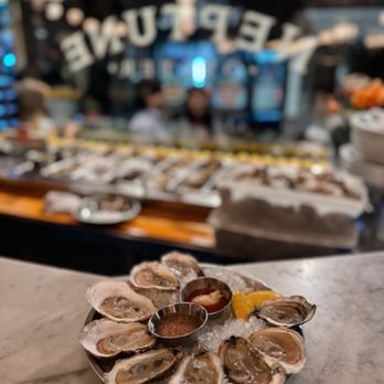 Neptune Oyster - Oysters - Seafood Near Me - Boston, Massachusetts