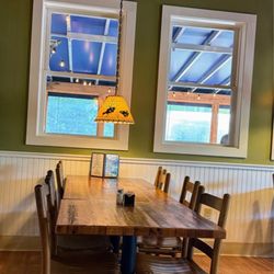 Jake's Seafood & Grill - Tables