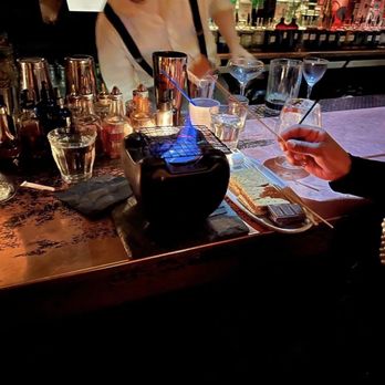 Bathtub Gin - Making s'mores - Speakeasies Near Me - New York, New York Bathtub Gin - Making s'mores - Speakeasies Near Me - New York, New York