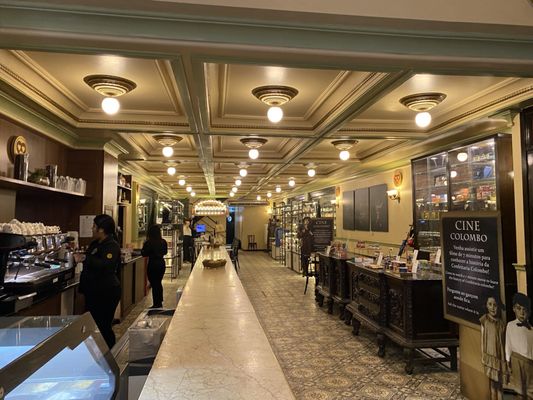 Confeitaria Colombo by null