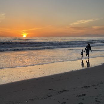 Clocktower Inn Ventura - The view at sunset just minutes away from the hotel - Hotels Near Me - Ventura, California