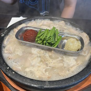 Dawa Kitchen - Garlic Su Yuk - Korean Near Me - Los Alamitos, California
