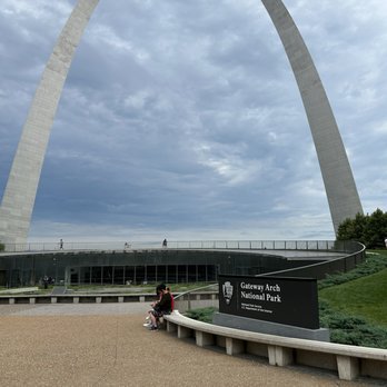 Gateway Arch - Landmarks & Historical Buildings Near Me - St. Louis, Missouri