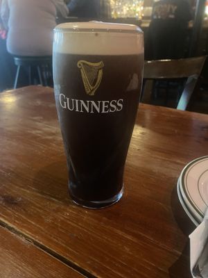 Greens Irish Pub by null