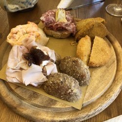 Cicchetti