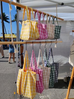 Kaka'ako Farmers Market by null