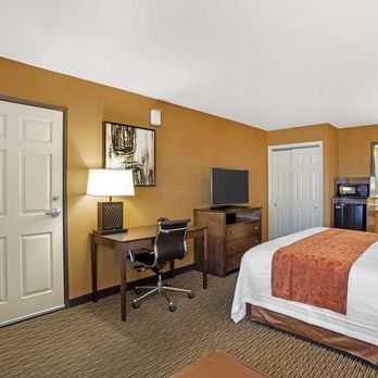 Best Western Exeter Inn & Suites - Guest Room ADA King - Hotels Near Me - Exeter, California Best Western Exeter Inn & Suites - Guest Room ADA King - Hotels Near Me - Exeter, California