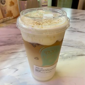 Fuji Tea - Black tea latte with cheese foam. - Bubble Tea Near Me - Houston, Texas