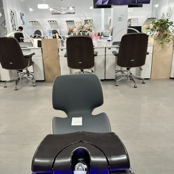 J Nails & Spa - No plastic wrap, they actually clean the tubs. - Nail Salons Near Me - Lacey, Washington