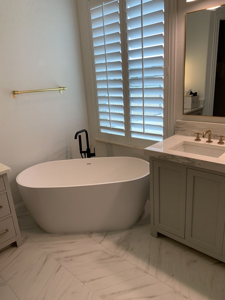 Slide of The Hollomon Group