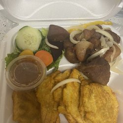 Caribbean Food Delight - Griot and banan peze