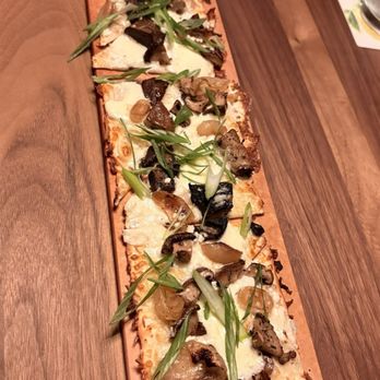 Seasons 52 - Mushroom flat bread with caramelized onions - New American Near Me - Rancho Cucamonga, California