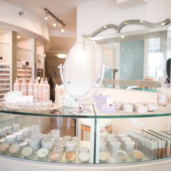 Valerie Beverly Hills - Have your foundation expertly blended to perfectly match your skin tone at Valerie's Blending Bar! - Cosmetics & Beauty Supply Near Me - Beverly Hills, California Valerie Beverly Hills - Have your foundation expertly blended to perfectly match your skin tone at Valerie's Blending Bar! - Cosmetics & Beauty Supply Near Me - Beverly Hills, California