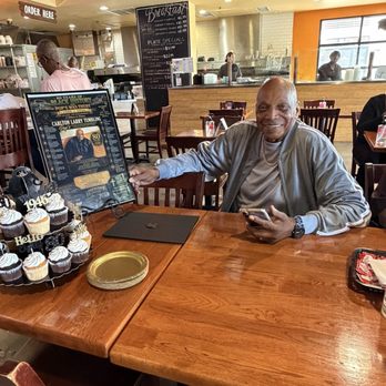 Darrow's New Orleans Grill - Cajun/Creole Near Me - Carson, California
