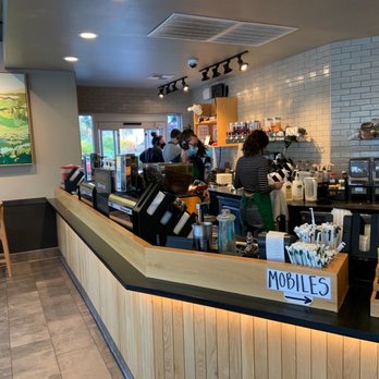 Starbucks - customers at the counter of a coffee shop - Coffee & Tea Near Me - Bellingham, Washington