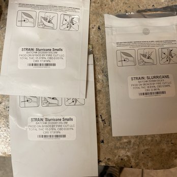 Pot Kings - Left are incorrect labels. Right is example of correct label. Supposedly they're the same inside. - Cannabis Dispensaries Near Me Pot Kings - Left are incorrect labels. Right is example of correct label. Supposedly they're the same inside. - Cannabis Dispensaries Near Me