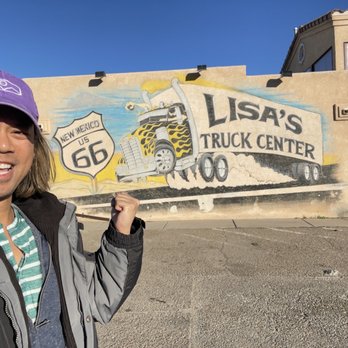 Lisa's Grill - Outside - American Near Me - Moriarty, New Mexico