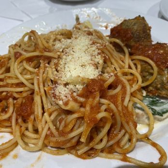 Bravo! Italian Kitchen - Spaghetti & Meatballs - Italian Near Me - Columbus, Ohio Bravo! Italian Kitchen - Spaghetti & Meatballs - Italian Near Me - Columbus, Ohio