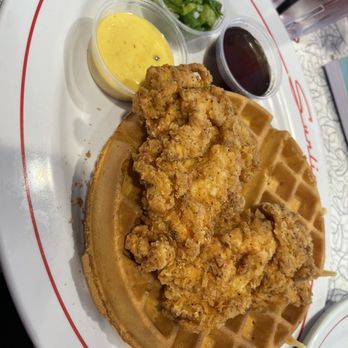 Sunliner Diner - Chicken & Waffles - Diners Near Me - Pigeon Forge, Tennessee Sunliner Diner - Chicken & Waffles - Diners Near Me - Pigeon Forge, Tennessee